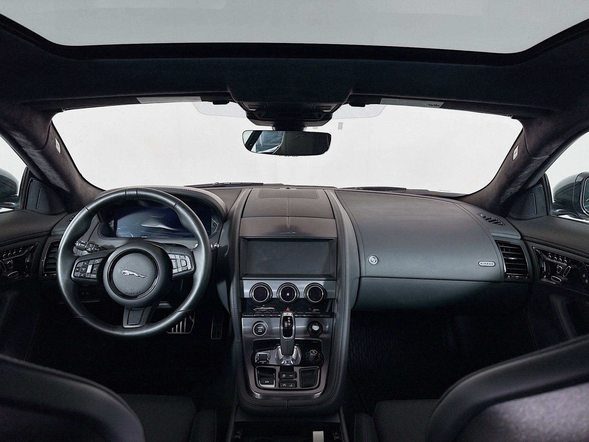 Used 2024 Jaguar F-TYPE Coupe AWD image 21