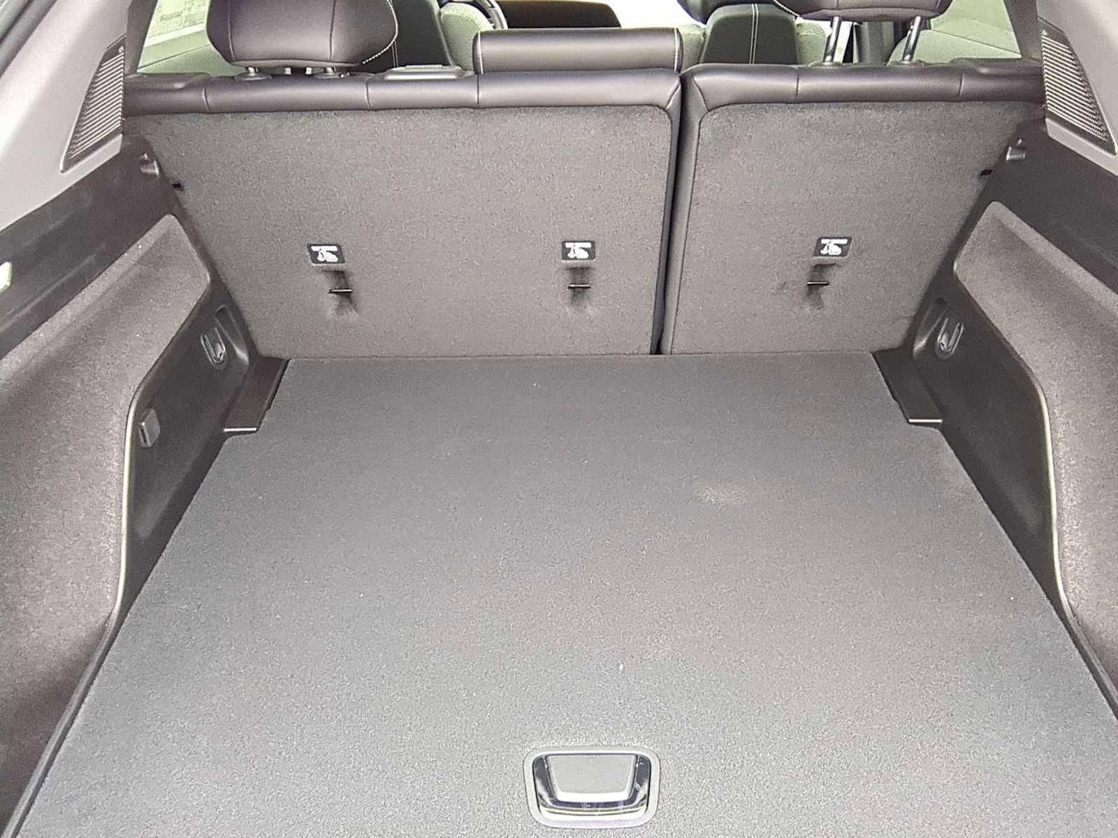 New 2025 Cadillac Optiq Sport 1 image 25