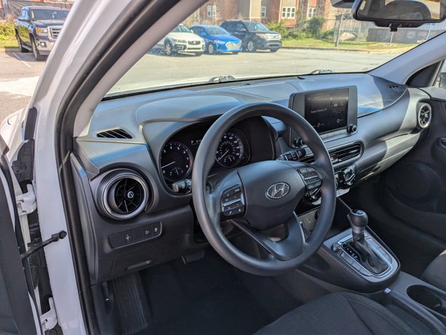 Used 2022 Hyundai Kona SEL w/ Cargo Package image 12