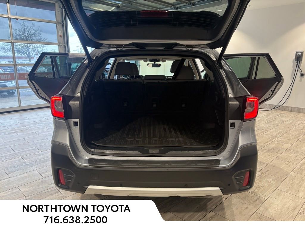 Used 2020 Subaru Outback Limited image 27