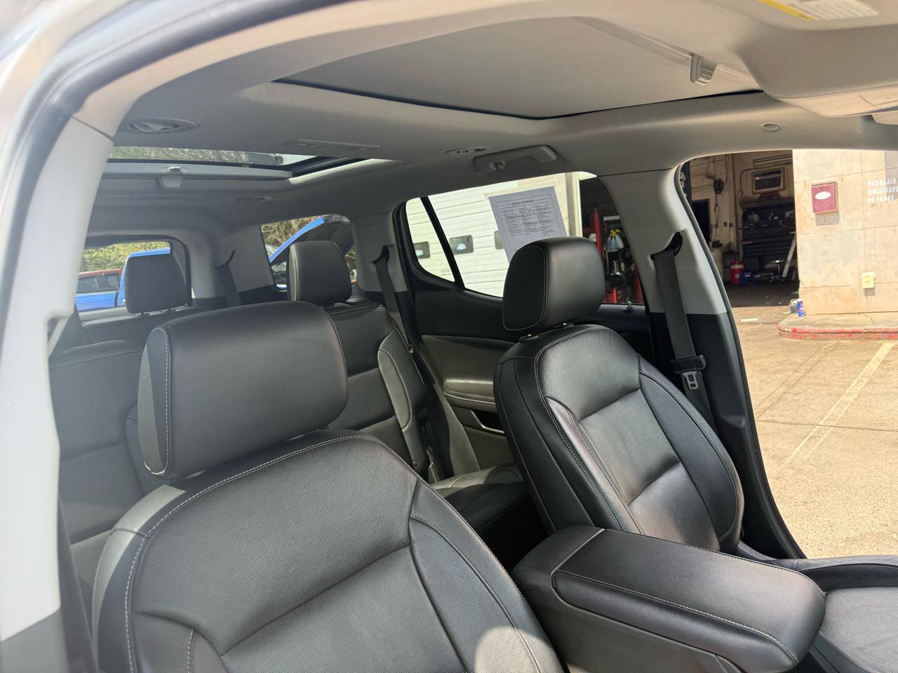 Used 2017 GMC Acadia SLT AWD/4WD image 56