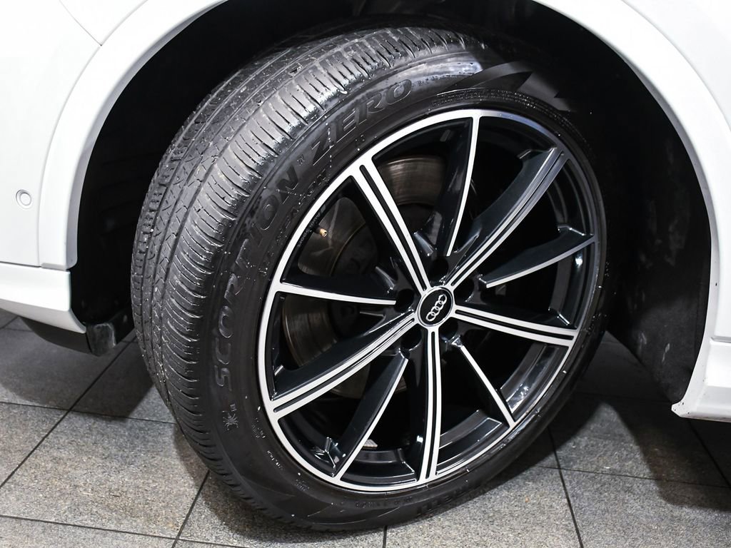 Used 2021 Audi SQ7 Premium Plus w/ Executive Package image 7