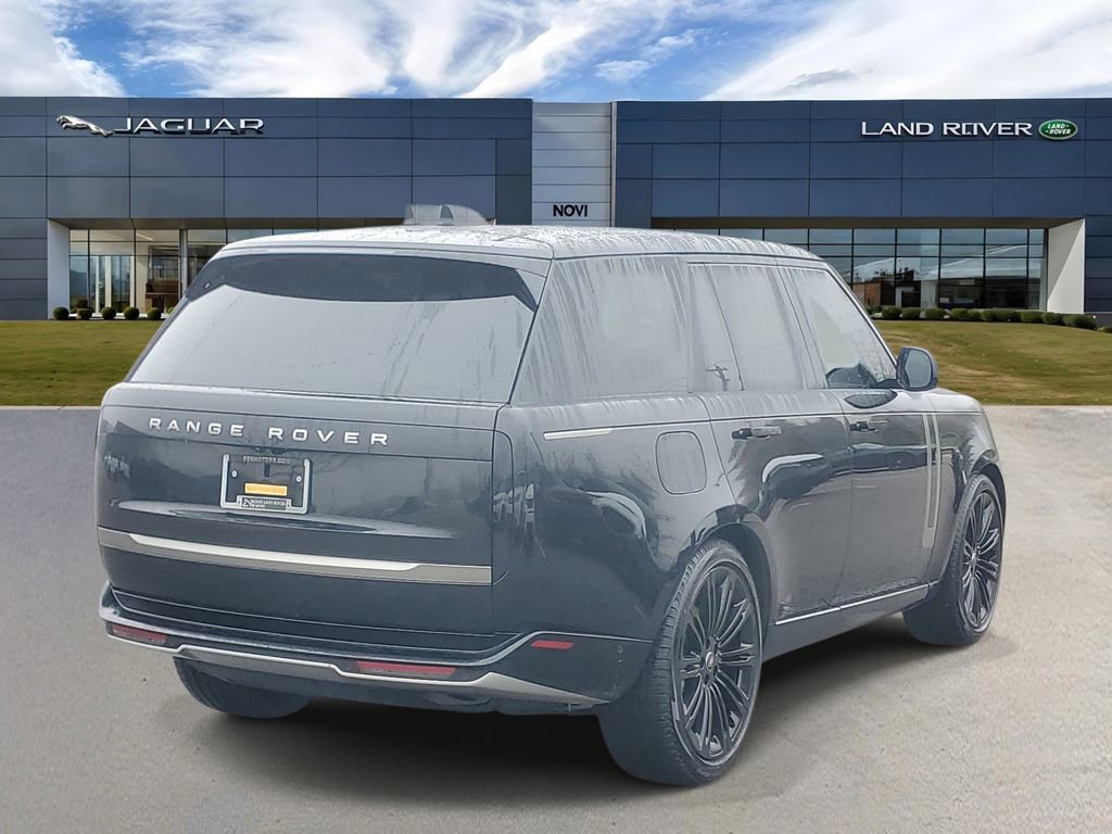 Certified 2024 Land Rover Range Rover SE AWD/4WD image 3