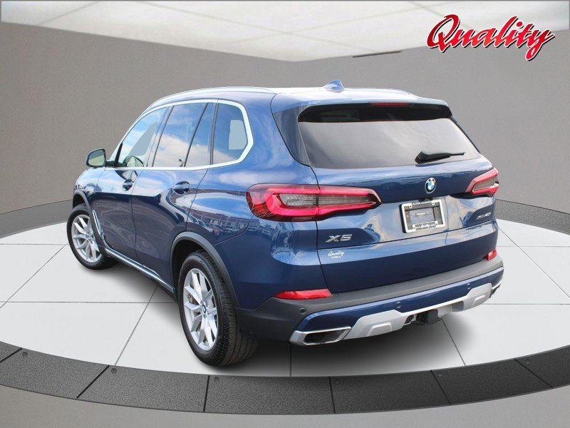 Used 2021 BMW X5 xDrive40i w/ Luxury Seating Package 2 image 5