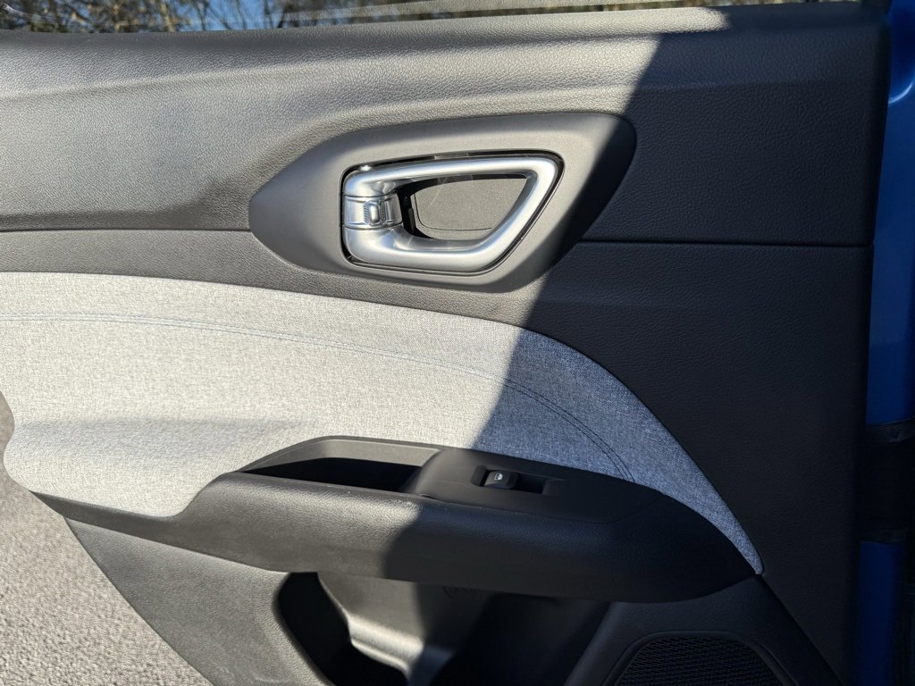 Used 2024 Jeep Compass Sport image 30