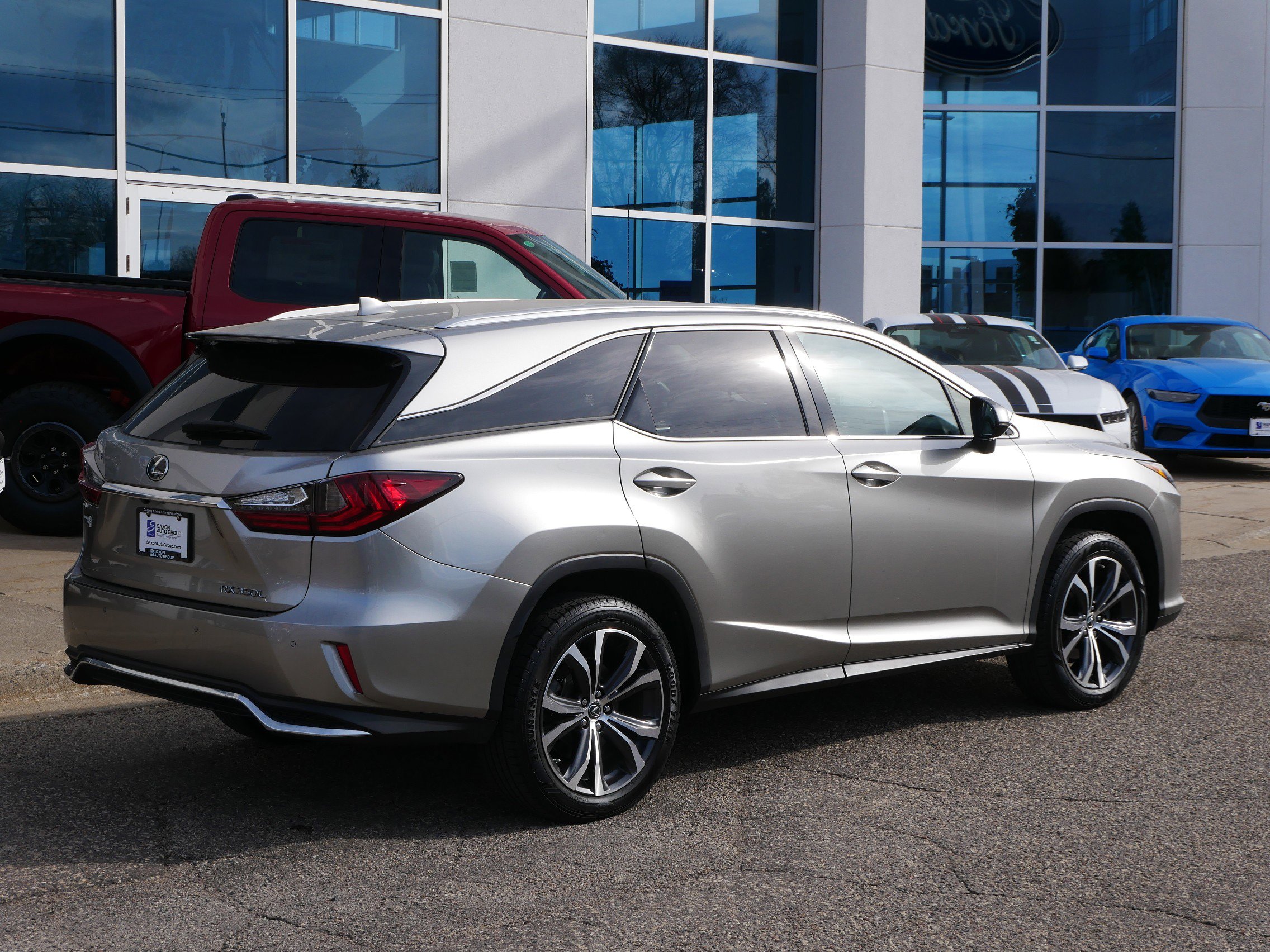 Used 2018 Lexus RX 350L Premium w/ Premium Package image 3