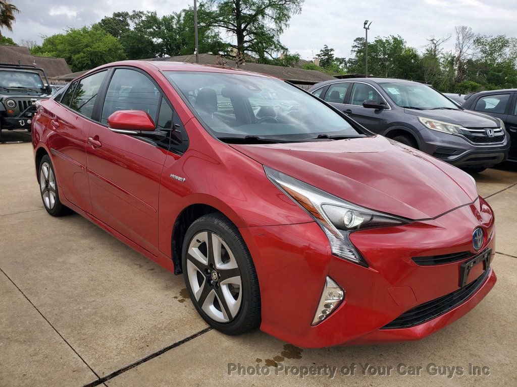Used 2017 Toyota Prius FWD image 4