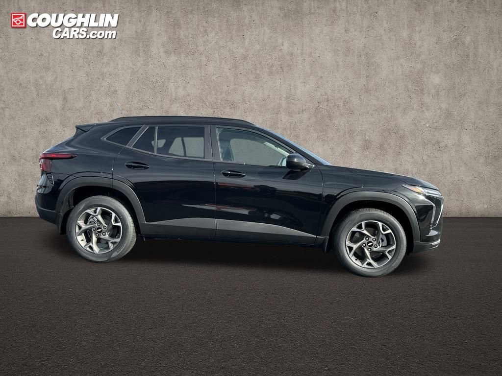 New 2026 Chevrolet Trax LT w/ Driver Confidence Package image 8