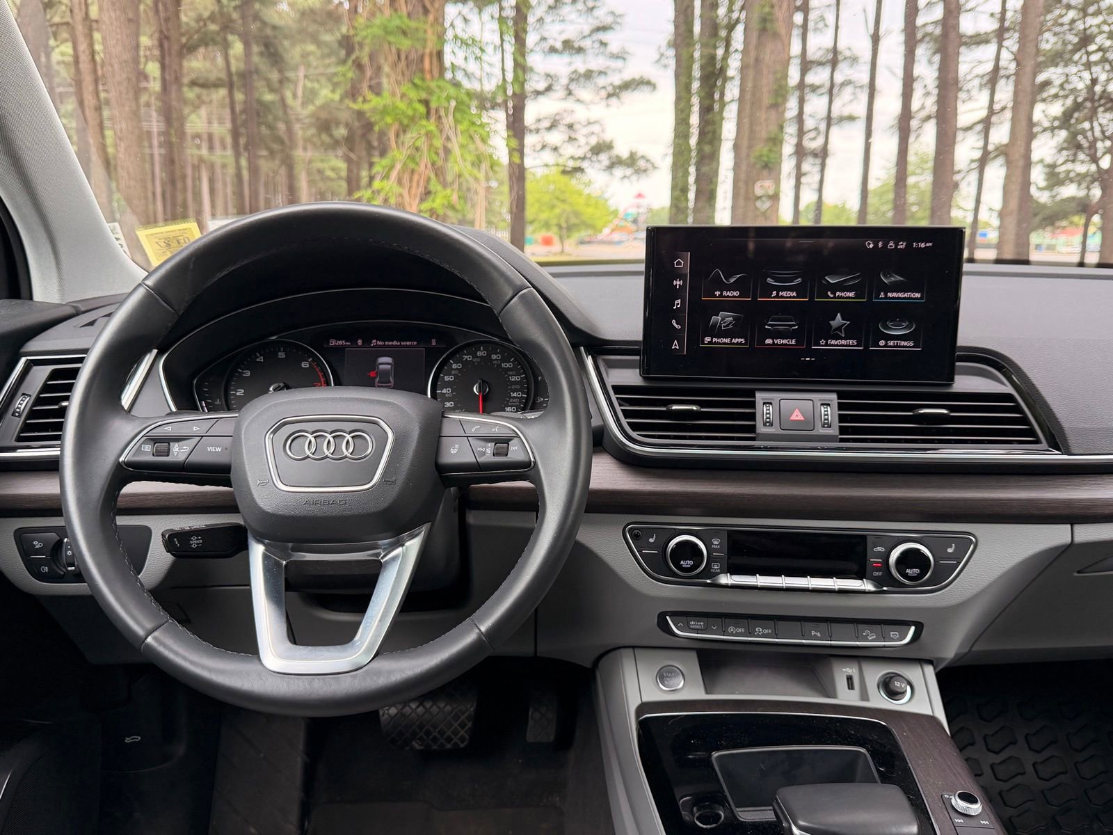 Used 2022 Audi Q5 2.0T Premium AWD/4WD image 3