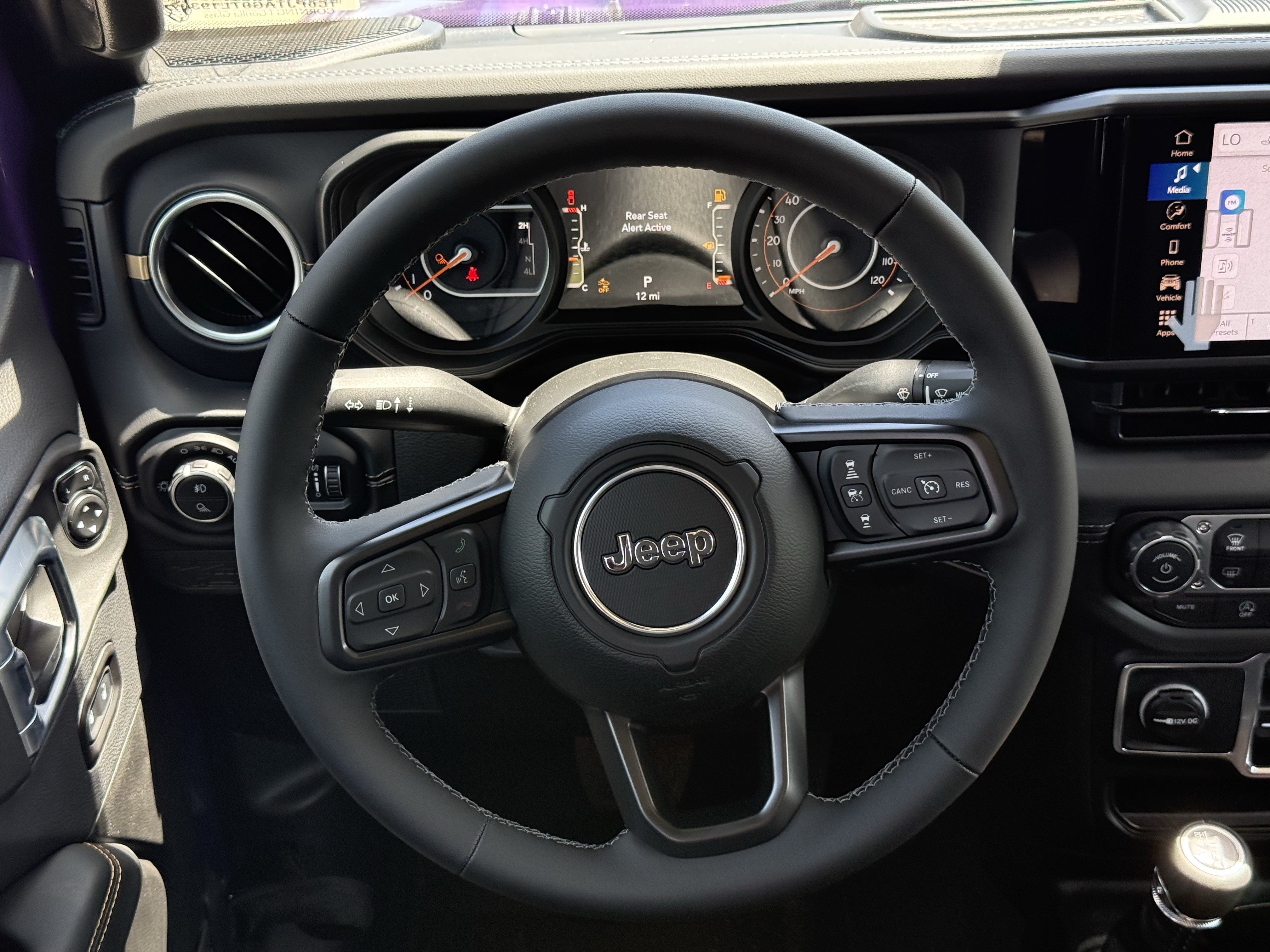 New 2026 Jeep Gladiator Sport AWD/4WD image 12