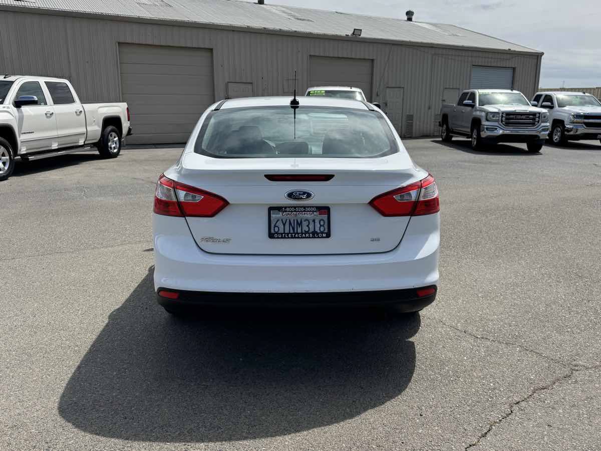 Used 2013 Ford Focus SE FWD image 8