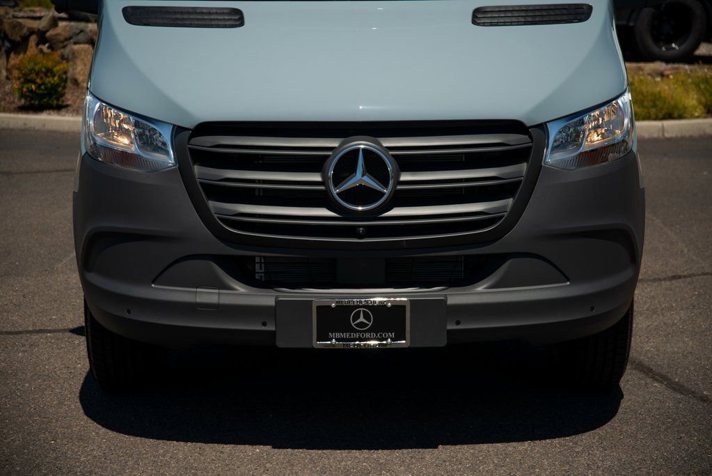 New 2025 Mercedes-Benz Sprinter 2500 image 9