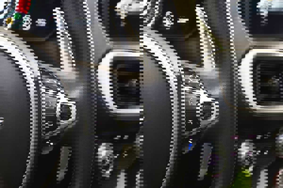 Used 2019 Aston Martin V8 Vantage Coupe RWD image 55