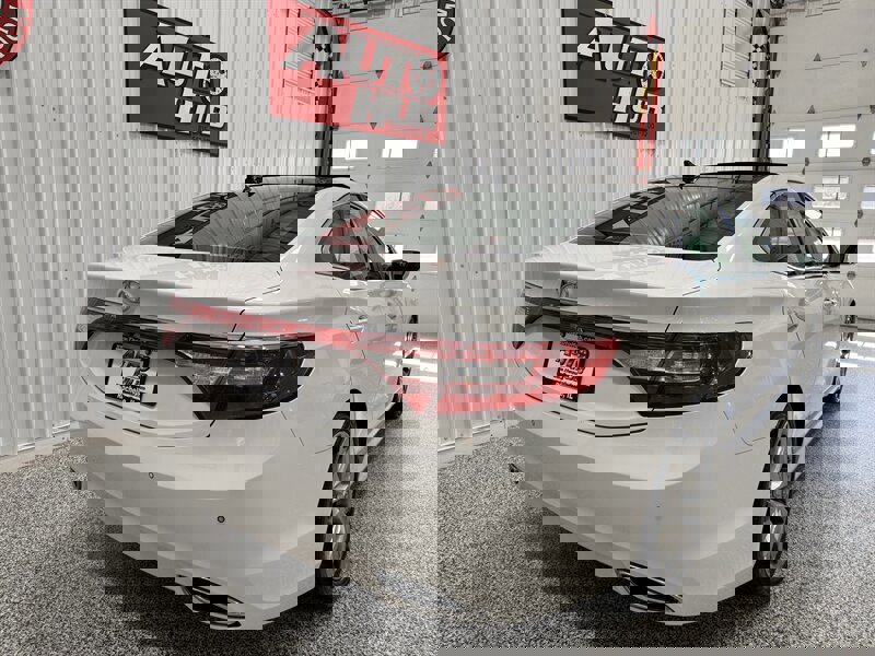 Used 2013 Hyundai Azera GLS w/ Technology Pkg image 21