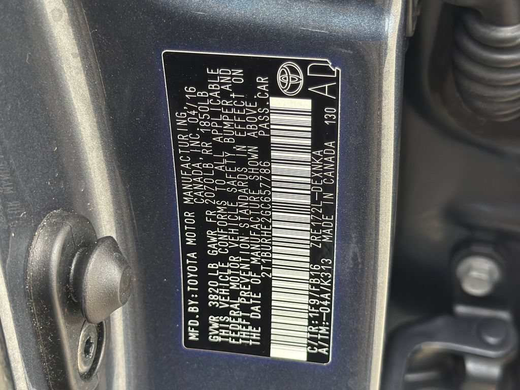 Used 2016 Toyota Corolla LE FWD image 31