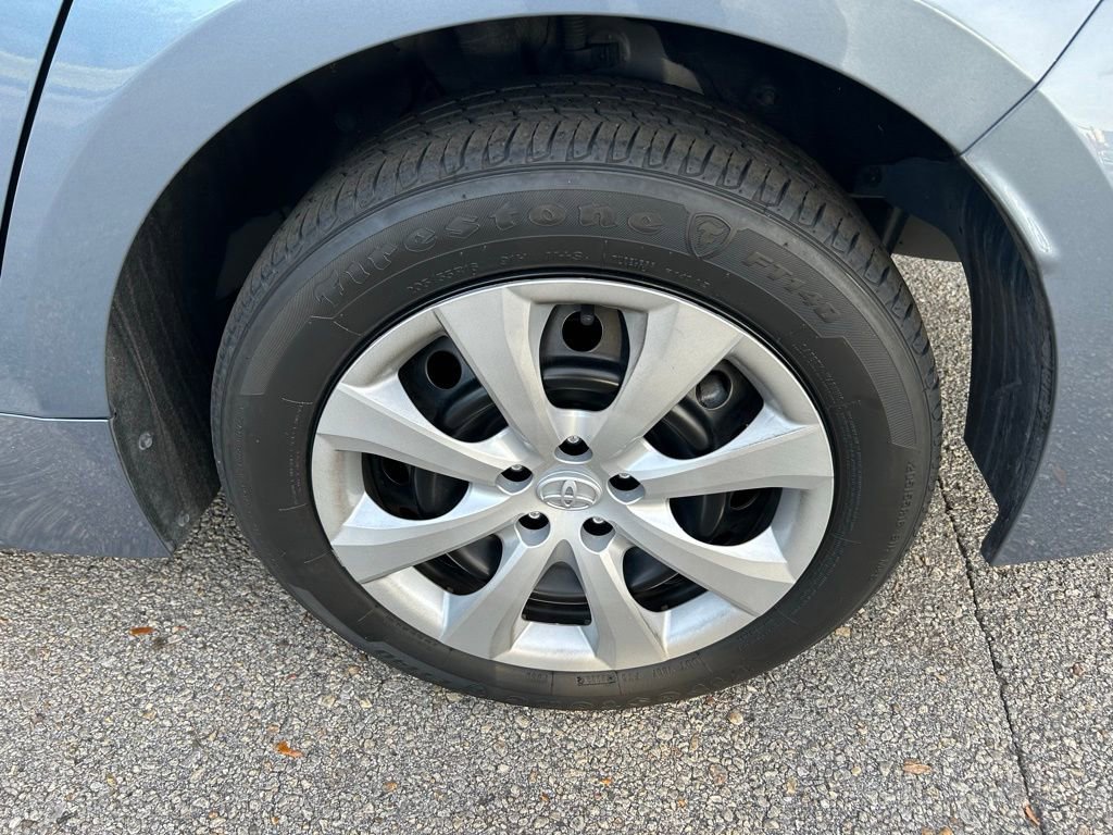 Used 2024 Toyota Corolla LE image 9