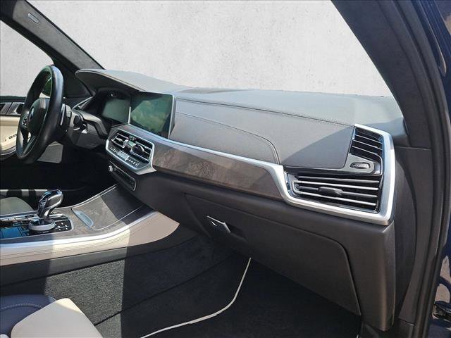 Used 2022 BMW X5 xDrive40i w/ M Sport Package image 21