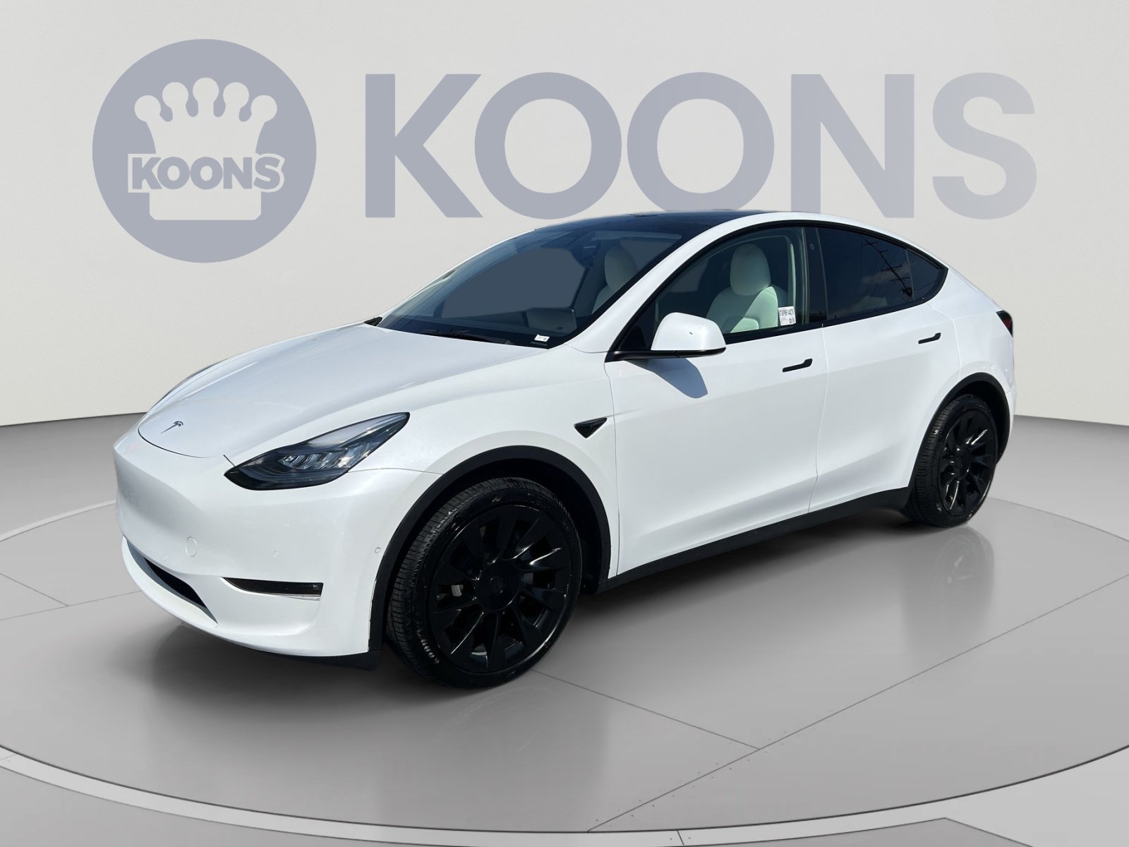 Used 2021 Tesla Model Y Long Range AWD/4WD image 1