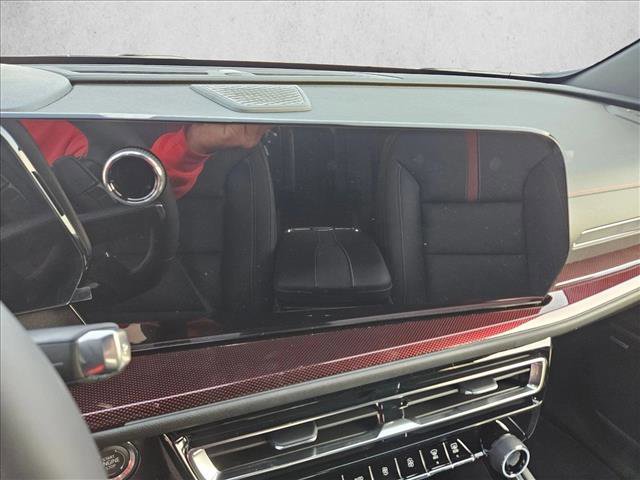 New 2026 Chevrolet Traverse RS image 15