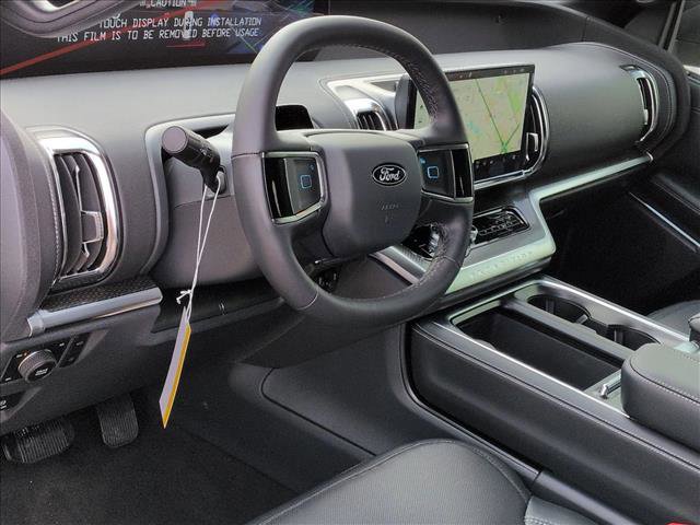 New 2026 Ford Expedition Platinum w/ Stealth Appearance Package image 3