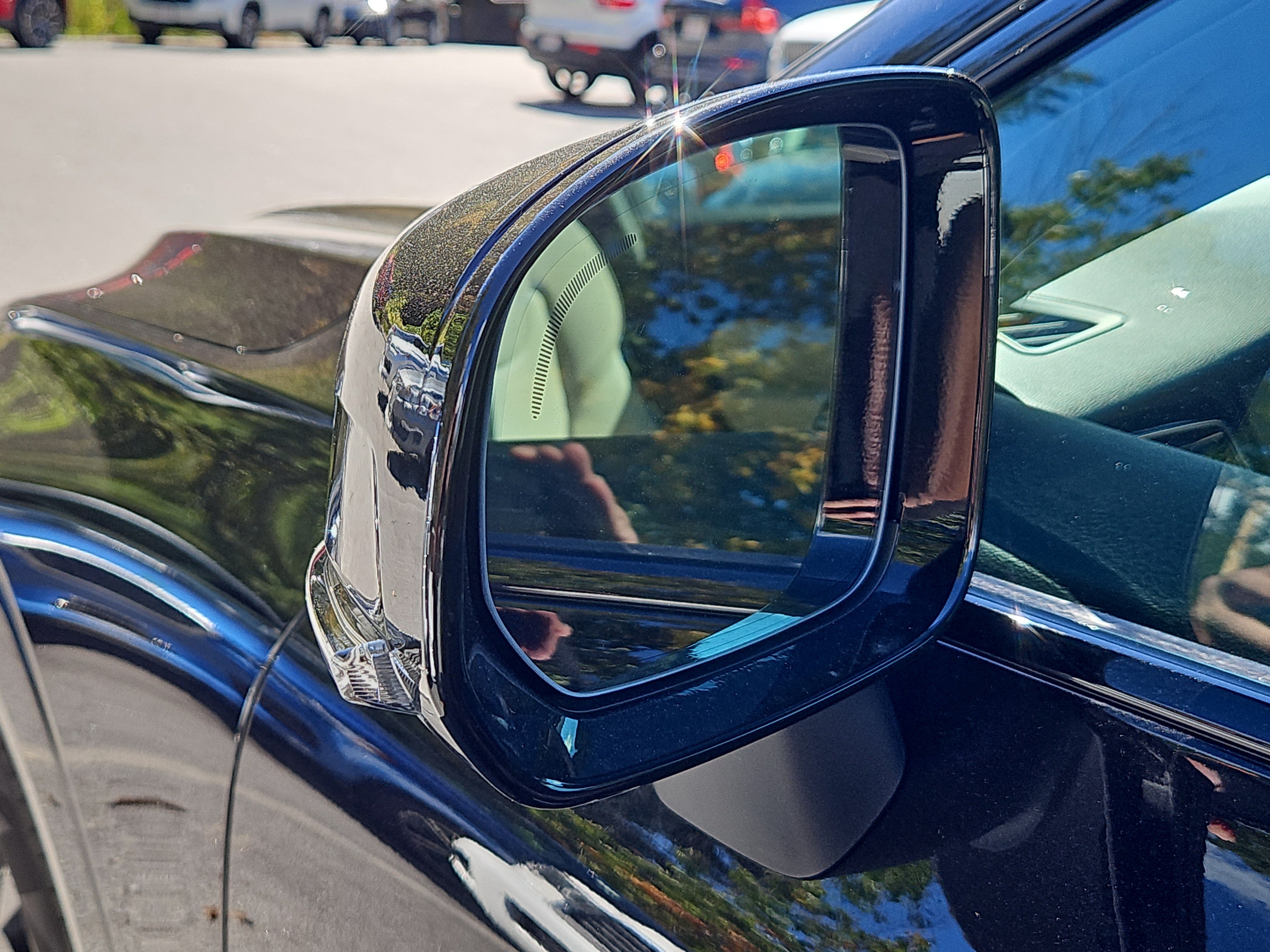 New 2027 Volvo XC60 B5 Core AWD/4WD image 13