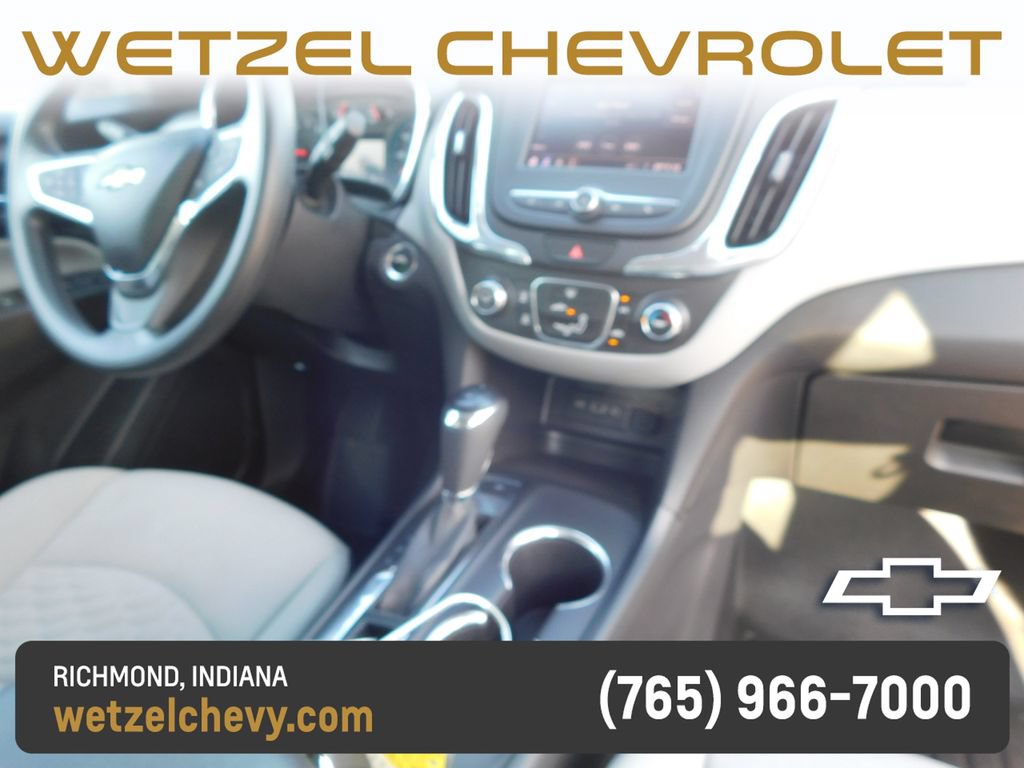 Used 2020 Chevrolet Equinox LS AWD/4WD image 17