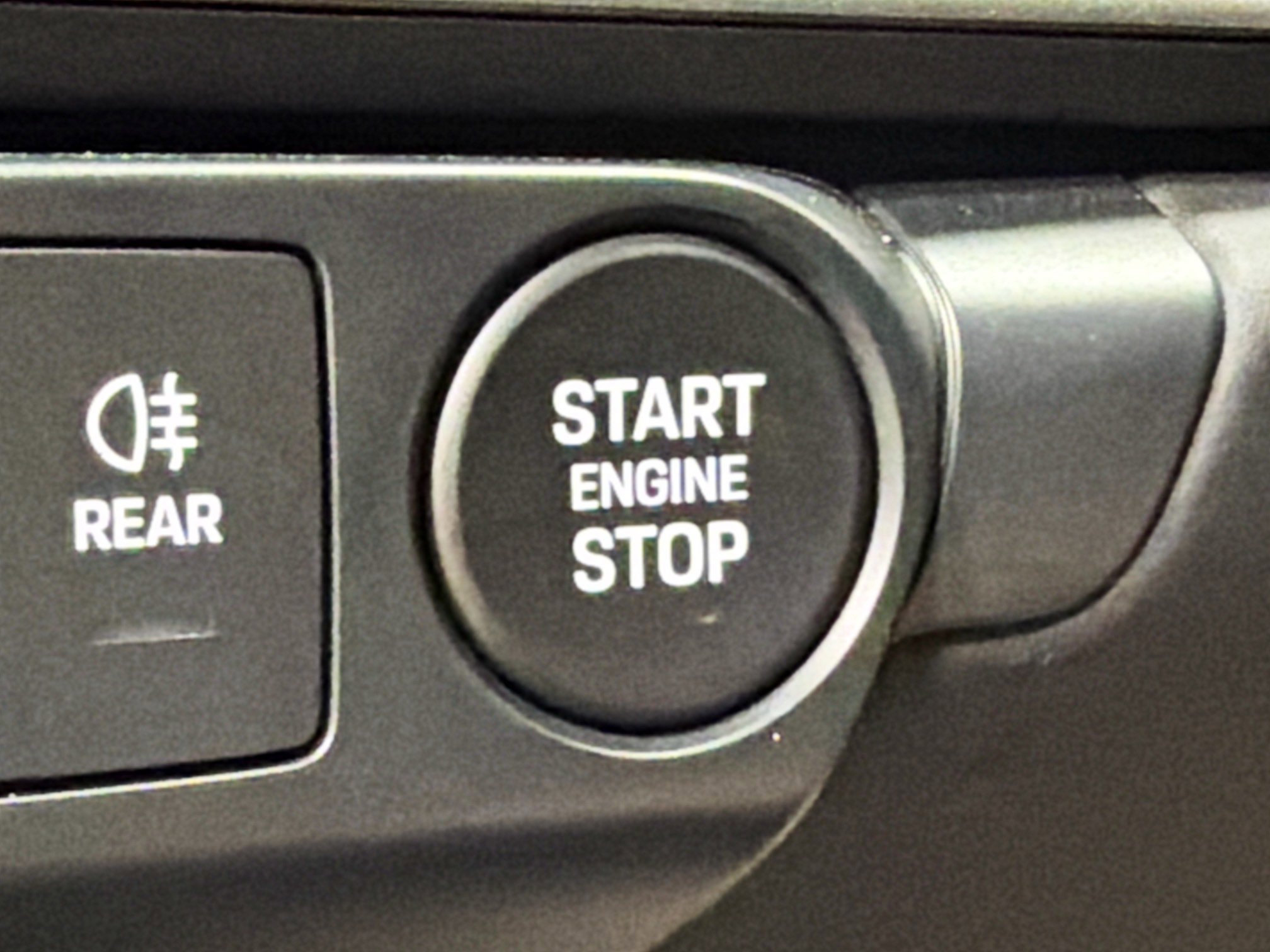 Used 2025 Porsche 911 Carrera image 32