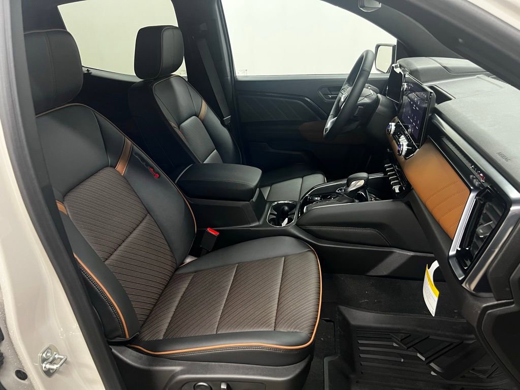 New 2026 GMC Canyon AT4 w/ AT4 Premium Package AWD/4WD image 41