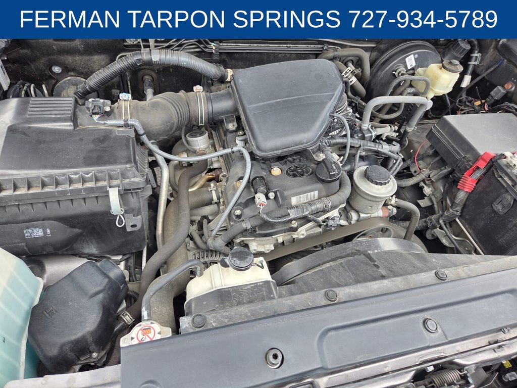 Used 2017 Toyota Tacoma SR image 19