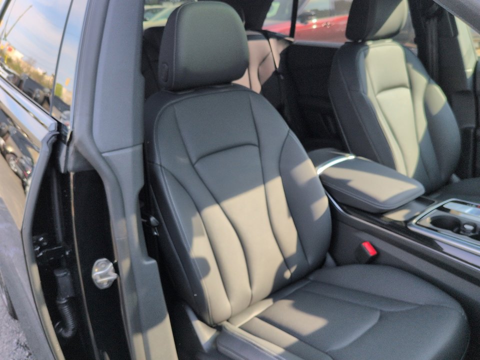 Used 2026 Audi Q8 Premium Plus AWD/4WD image 26