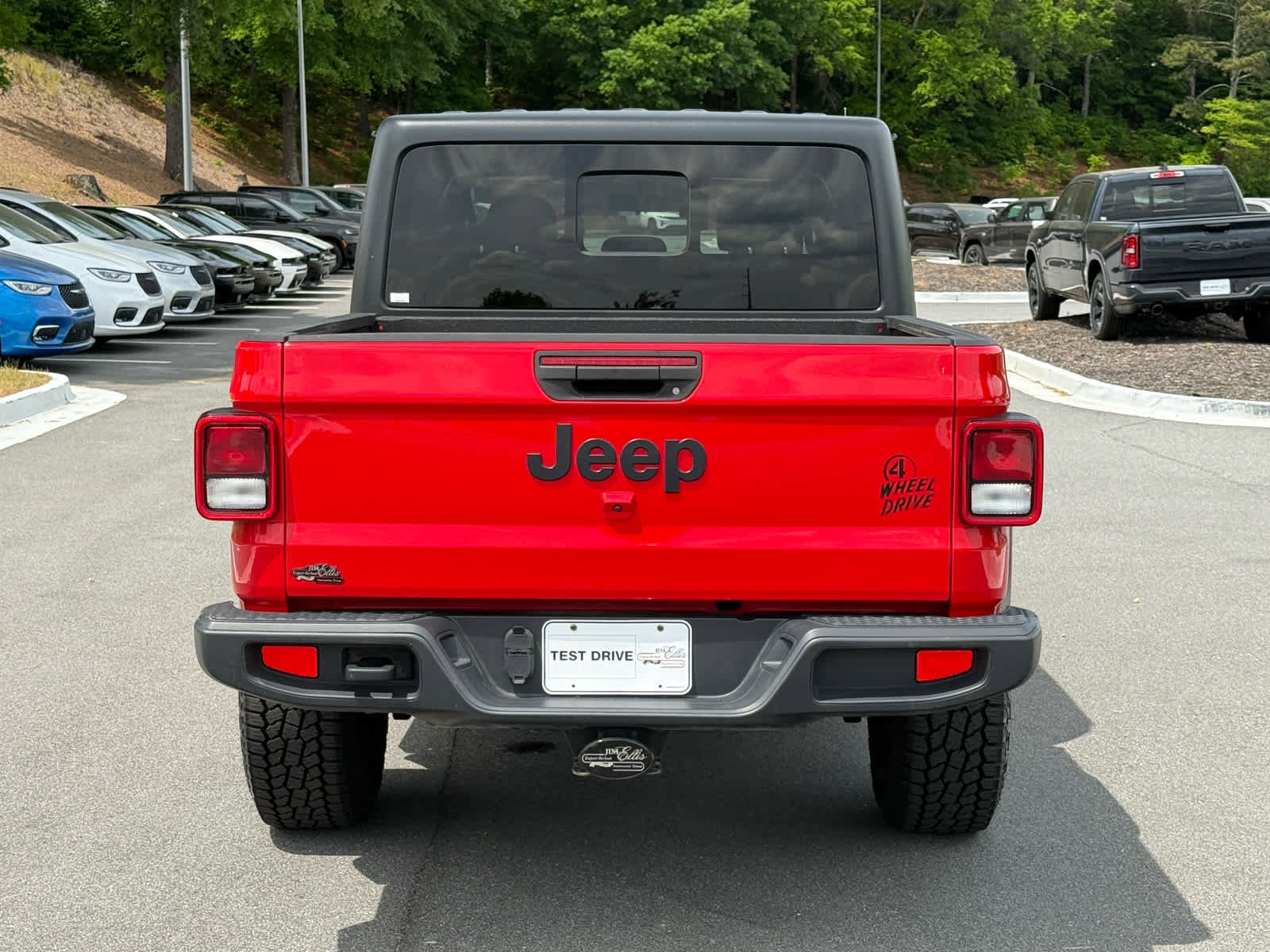 Used 2021 Jeep Gladiator Sport AWD/4WD image 4
