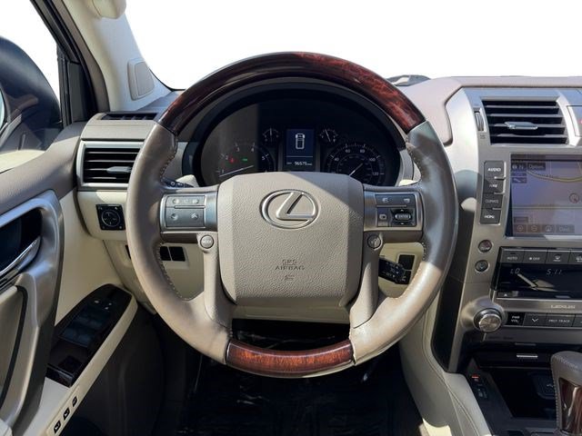 Used 2017 Lexus GX 460 Premium AWD/4WD image 13