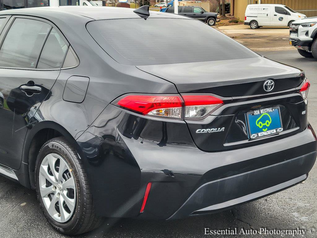 Used 2022 Toyota Corolla LE image 6