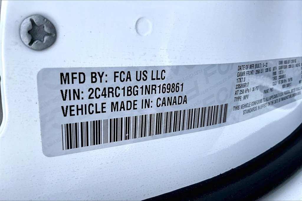 Used 2022 Chrysler Pacifica Touring-L FWD image 20