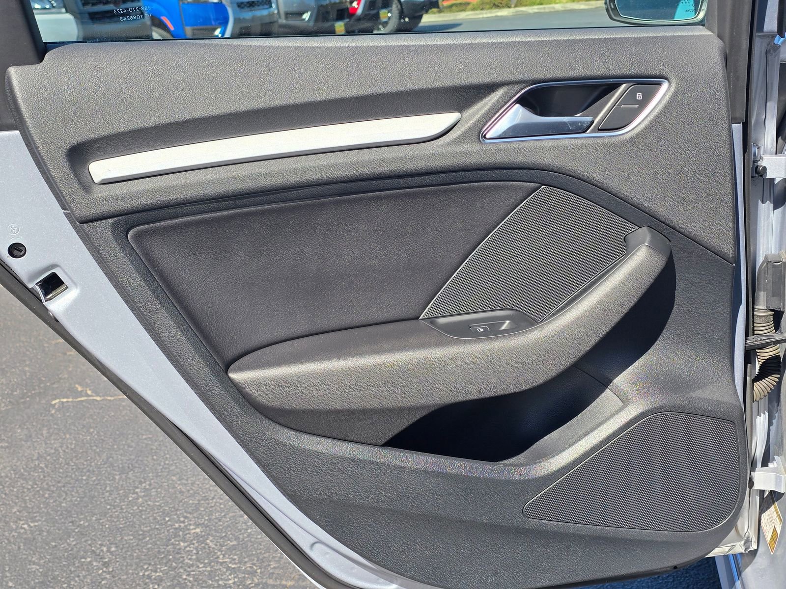 Used 2016 Audi A3 e-tron Premium w/ Audi MMI Navigation Plus image 34