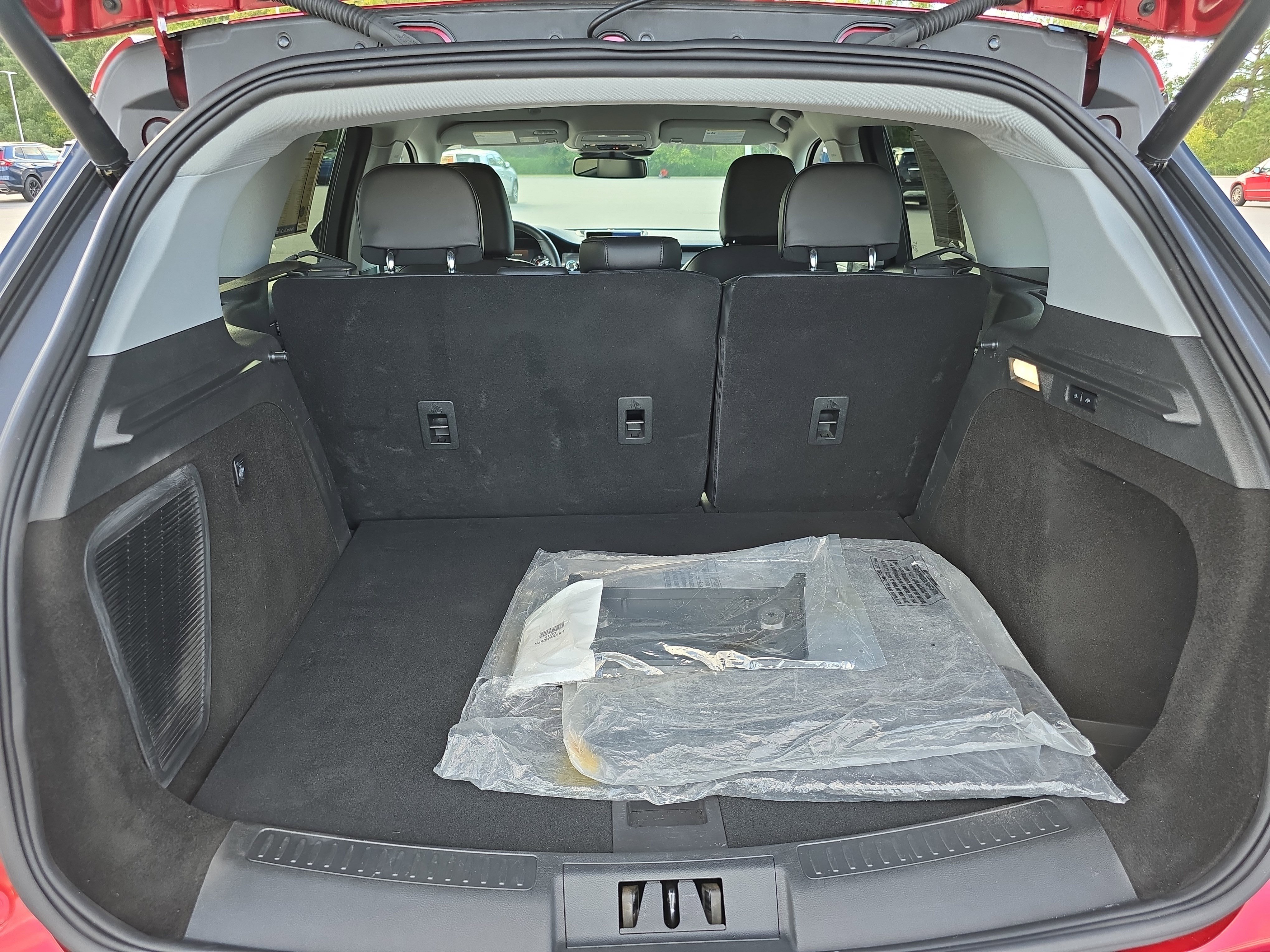 Certified 2022 Lincoln Corsair AWD w/ Equipment Group 101A image 12