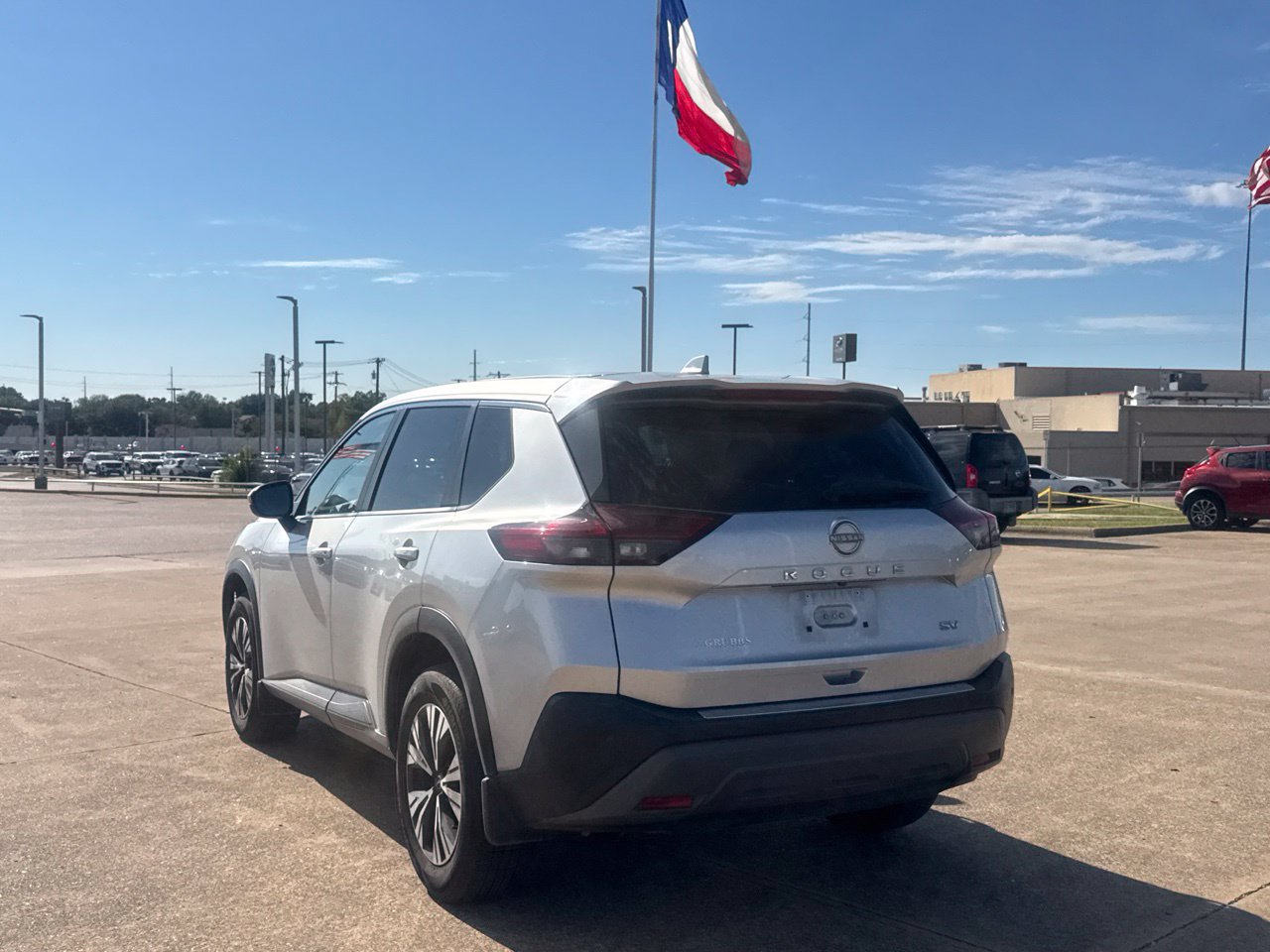 Certified 2023 Nissan Rogue SV FWD image 23