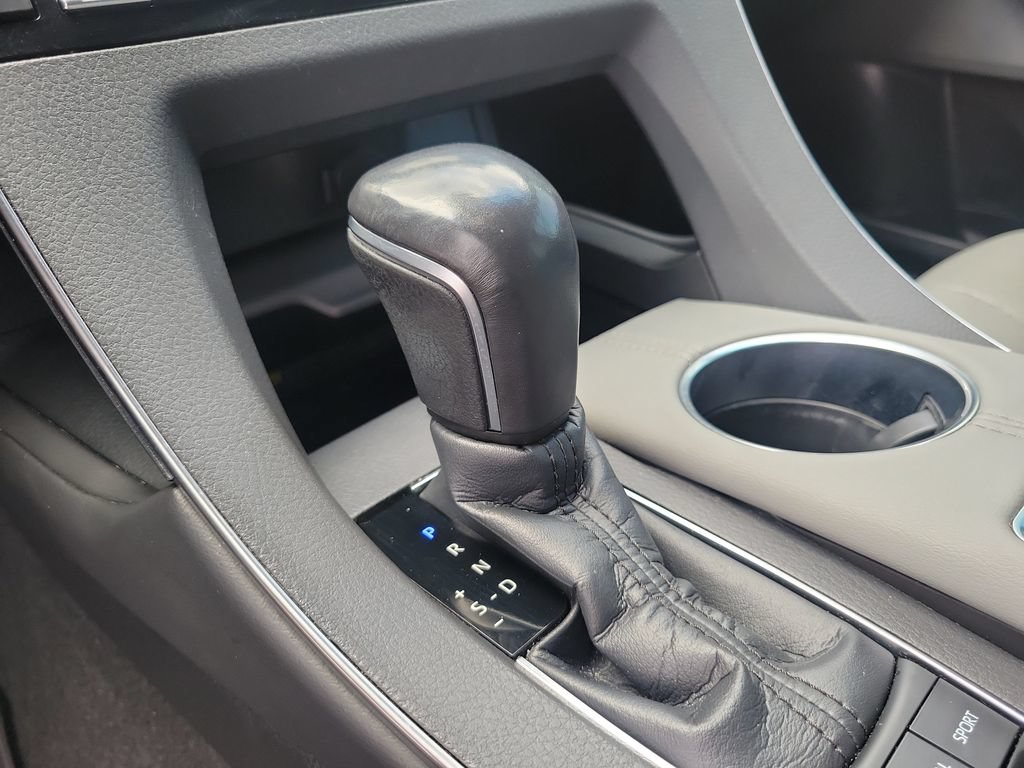 Used 2021 Toyota Avalon Limited w/ Advanced Safety Package FWD image 22