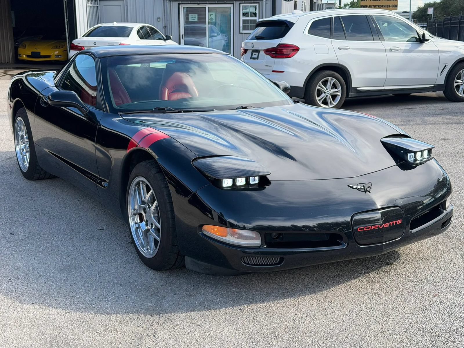 Used 1999 Chevrolet Corvette Coupe w/ Memory Pkg RWD image 3