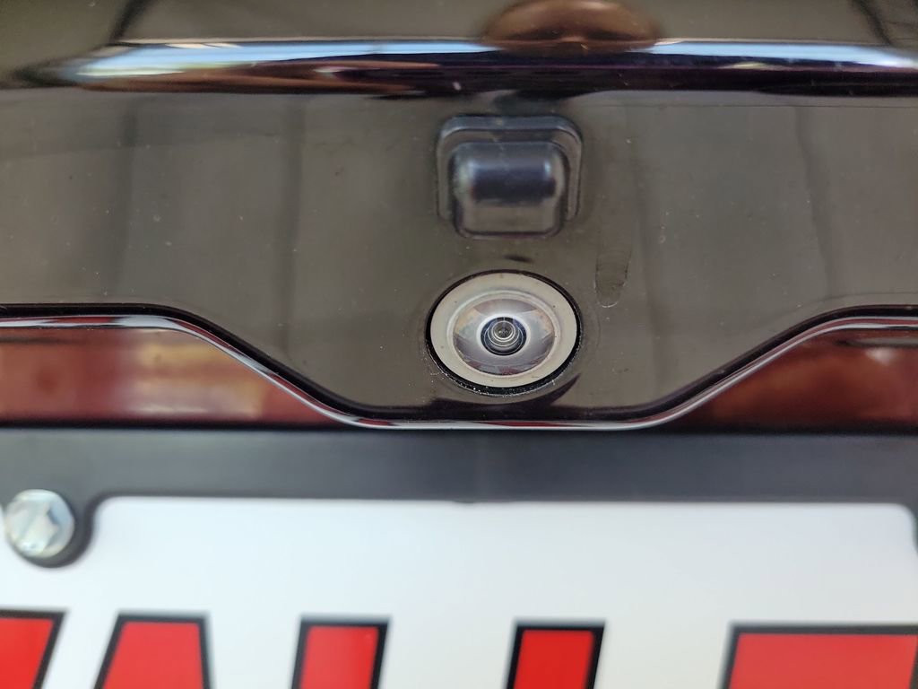 Used 2023 Jeep Wagoneer L Series II w/ Convenience Group I AWD/4WD image 13