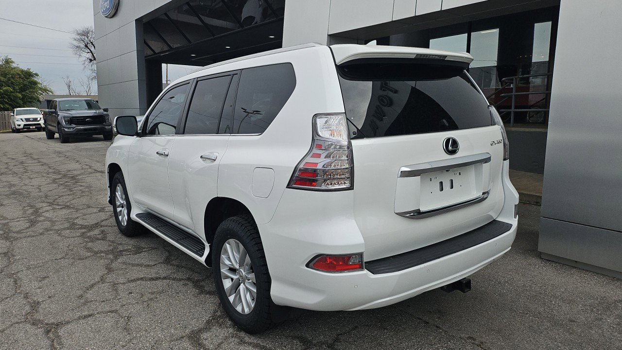 Used 2021 Lexus GX 460 Premium image 3