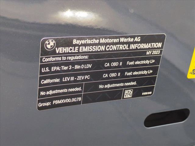 Certified 2023 BMW i7 xDrive60 AWD/4WD image 28