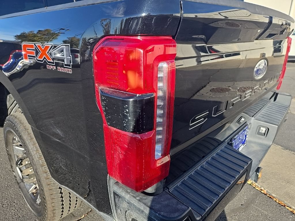 Used 2023 Ford F350 Lariat w/ Sport Appearance Package AWD/4WD image 36