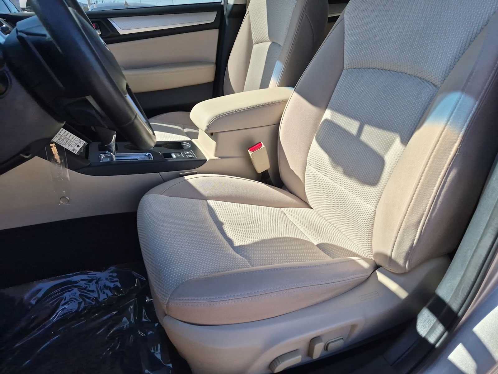 Used 2015 Subaru Outback 2.5i Premium AWD/4WD image 16