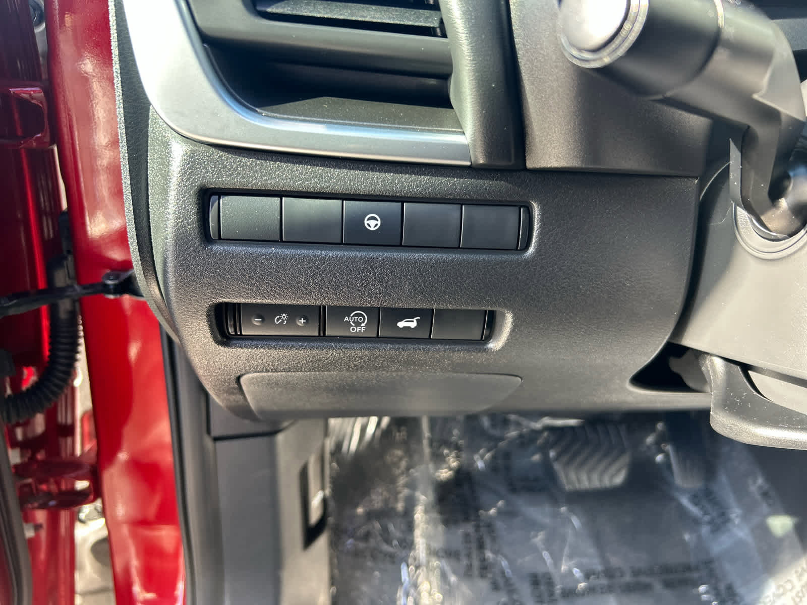 Used 2023 Nissan Rogue SV w/ SV Premium B Package image 13