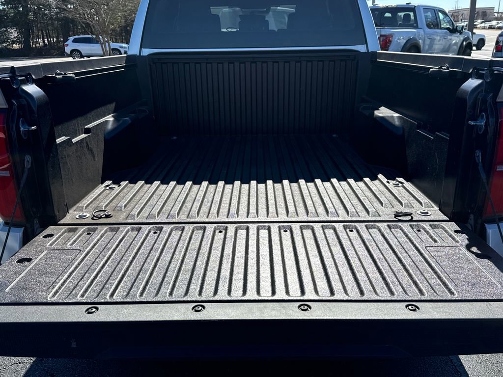 Used 2024 Toyota Tacoma SR5 RWD image 18