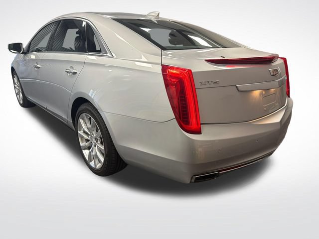Used 2017 Cadillac XTS Luxury FWD image 3