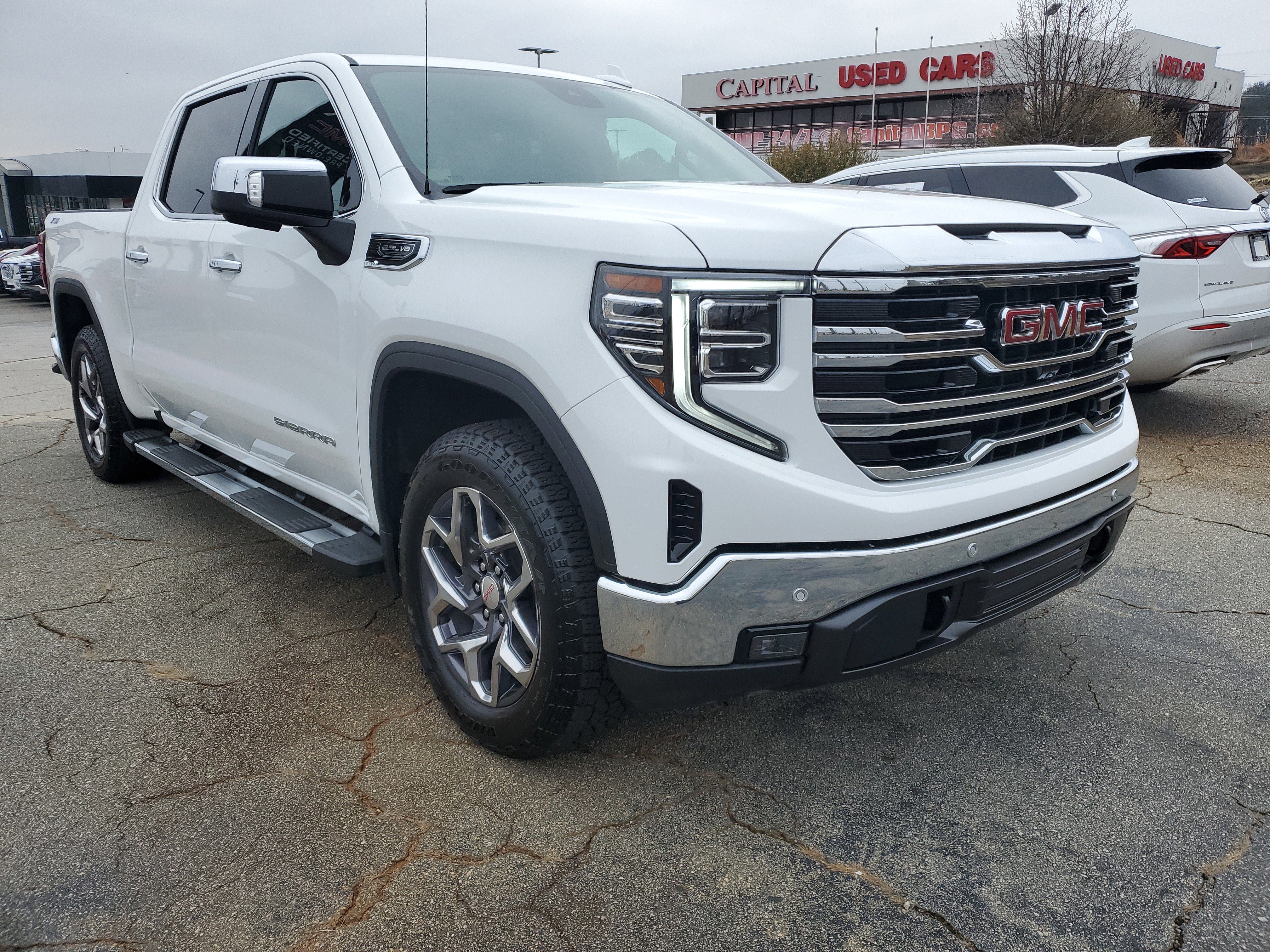 Used 2025 GMC Sierra 1500 SLT w/ SLT Premium Plus Package image 2