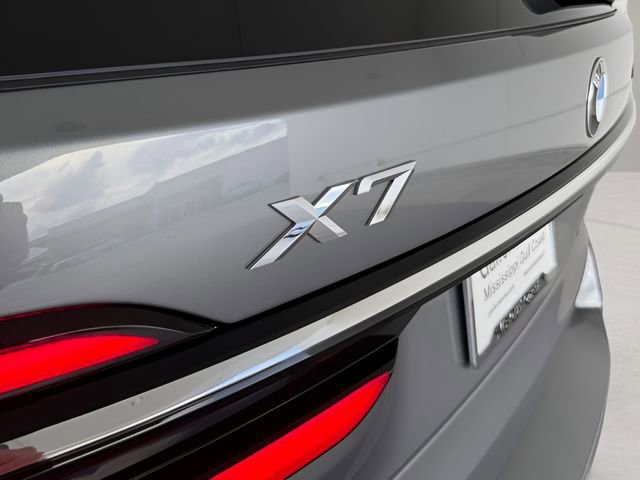 Used 2026 BMW X7 xDrive40i w/ Premium Package image 10