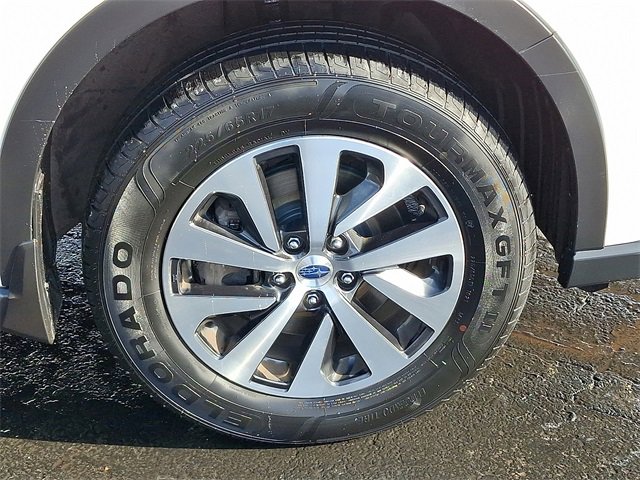 Used 2022 Subaru Outback Premium image 8